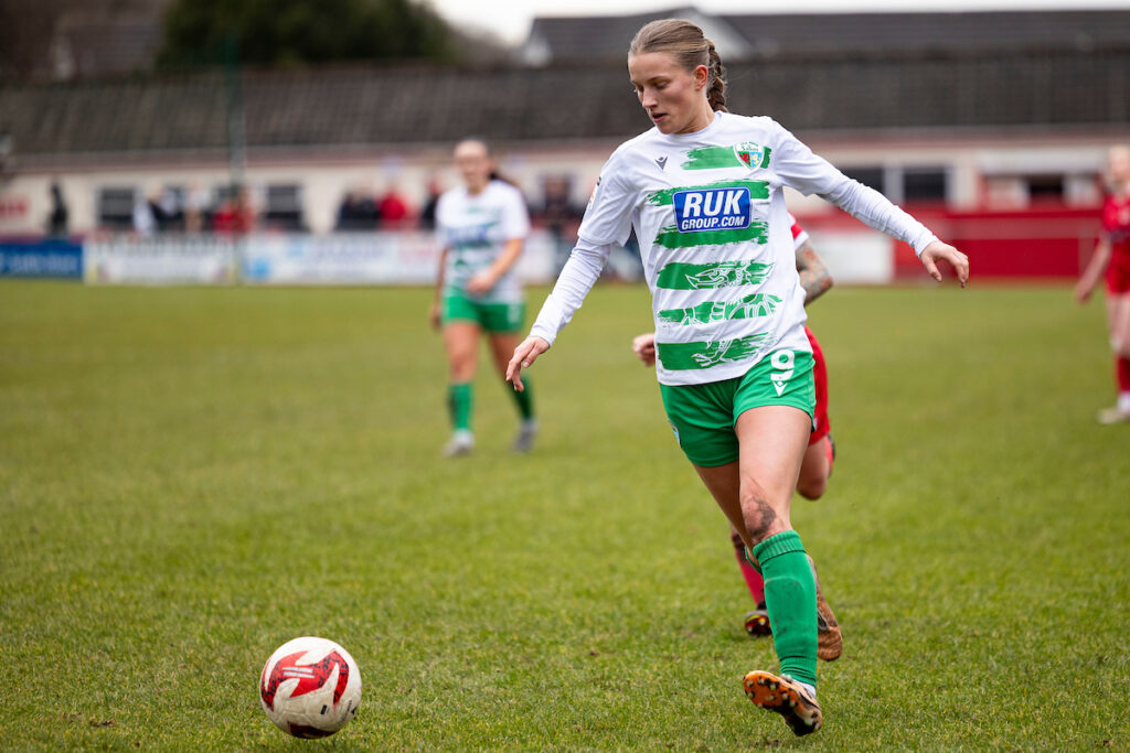 Chantelle Teare of TNS in action.
Briton Ferry Llansawel v The New Saints in the Genero Adran Premier at Old Road on the 2nd February 2025.