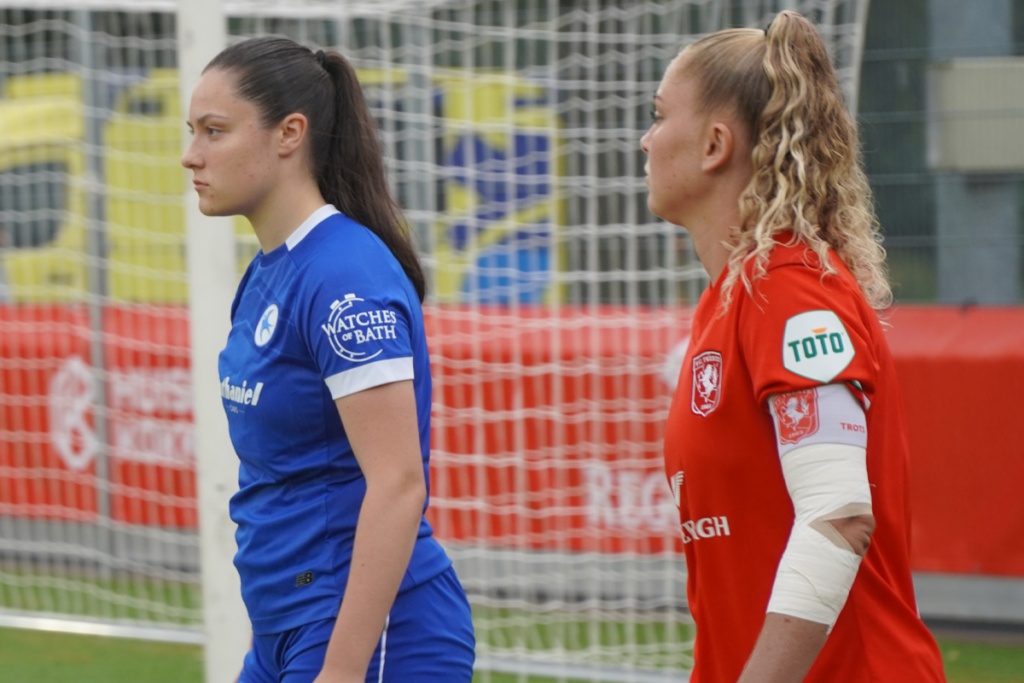 Megan Bowen in action for Cardiff City against FC Twente in the UEFA Women's Champions League.